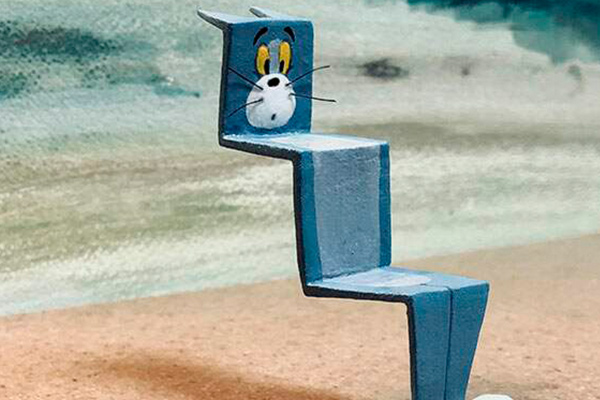 Tom and Jerry's misadventures in funny sculptures